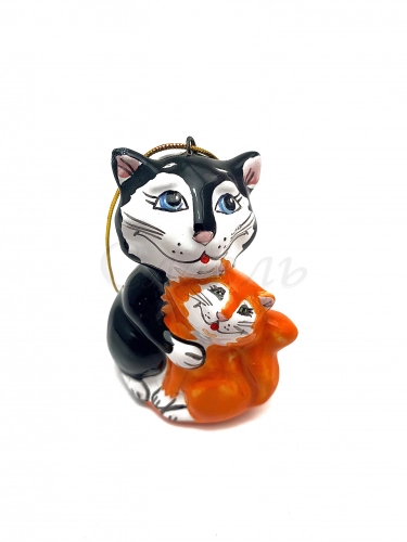 Керамическая ёлочная игрушка 'Кот с кошкой'