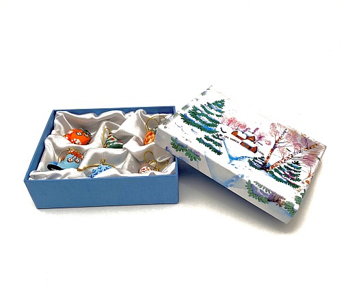 Коллекция керамических ёлочных игрушек 'Зимняя' в подарочной коробке